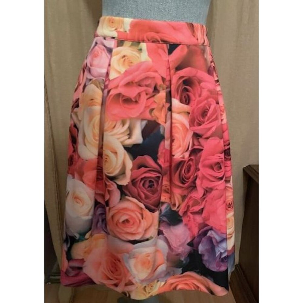 ISAAC MIZRAHI Elegant High Waist Floral Skirt - Size 10